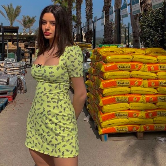 Omighty Butterfly dress ๐ฆ๐๐ - Picture 4 of 4